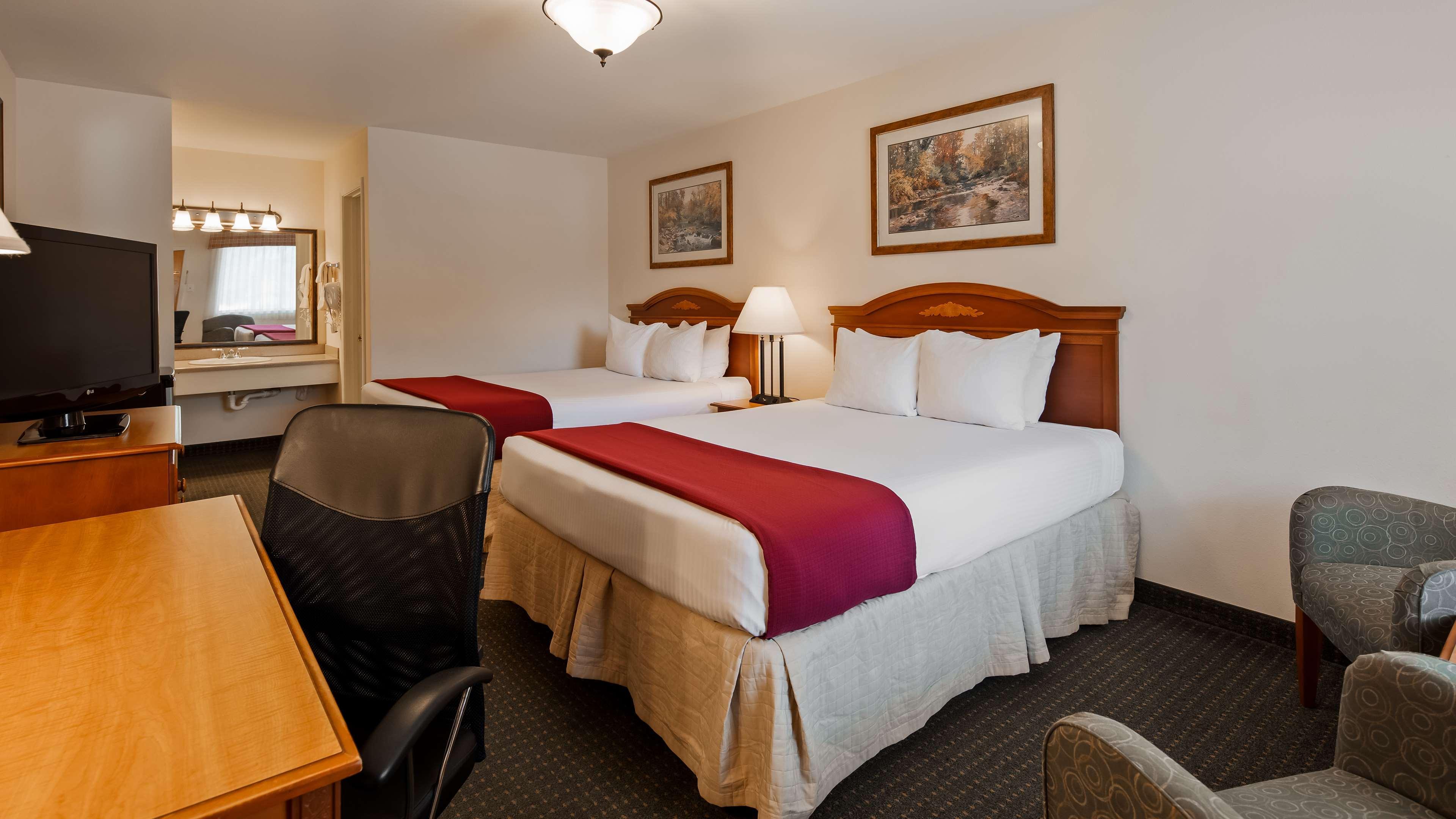 Surestay Hotel By Best Western Leesville Exterior photo